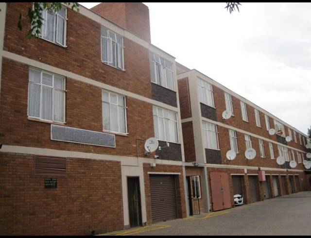 3 BEDROOM APARTMENT FOR SALE IN KWAGGASRAND